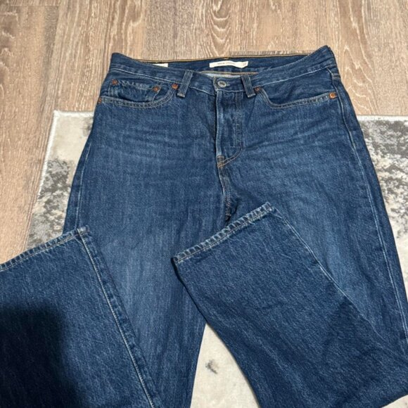Vintage Levi's Straight Jean - Picture 3 of 3